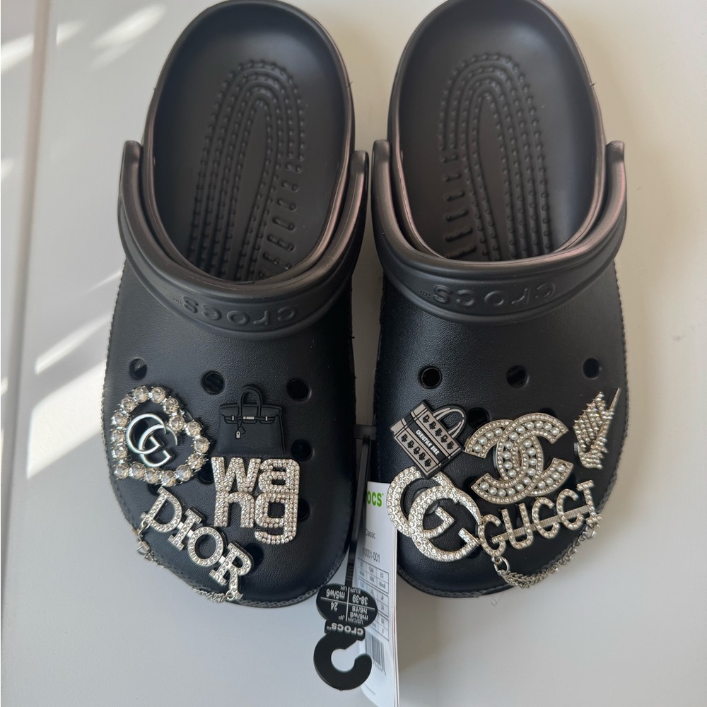 CROCS Black with Charms